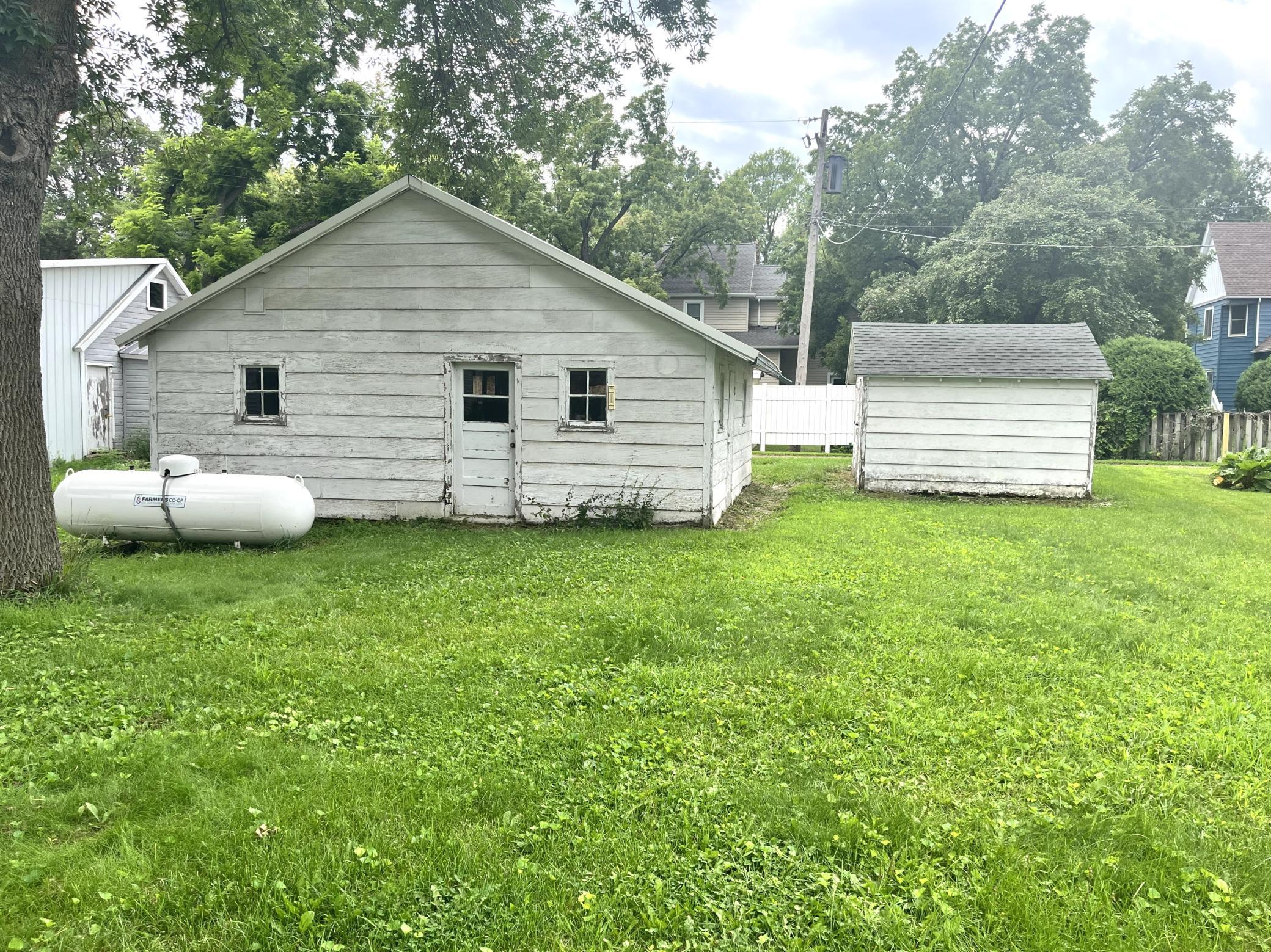 garage and shed 2.jpg