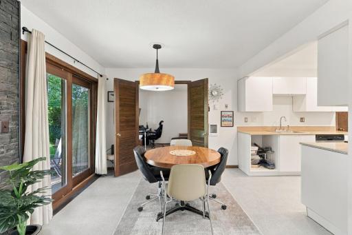 7294 Vista Court, Eden Prairie, MN 55346