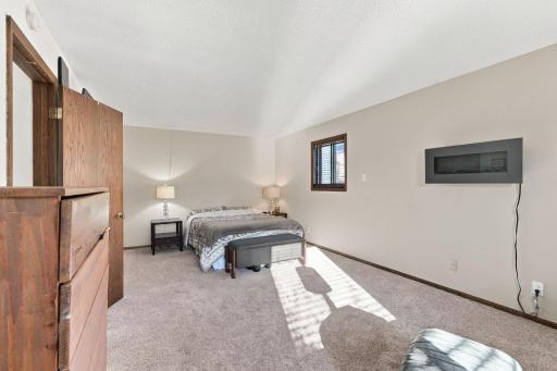 7294 Vista Court, Eden Prairie, MN 55346