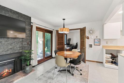 7294 Vista Court, Eden Prairie, MN 55346
