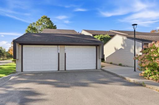7294 Vista Court, Eden Prairie, MN 55346