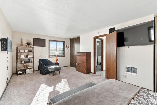 7294 Vista Court, Eden Prairie, MN 55346