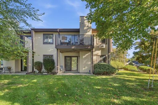 7294 Vista Court, Eden Prairie, MN 55346