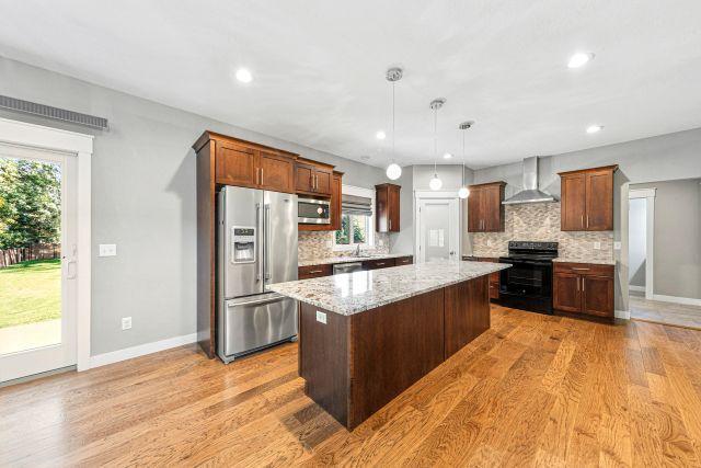 23 kitchen_1.jpg