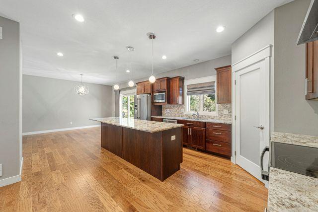 25 kitchen_1.jpg