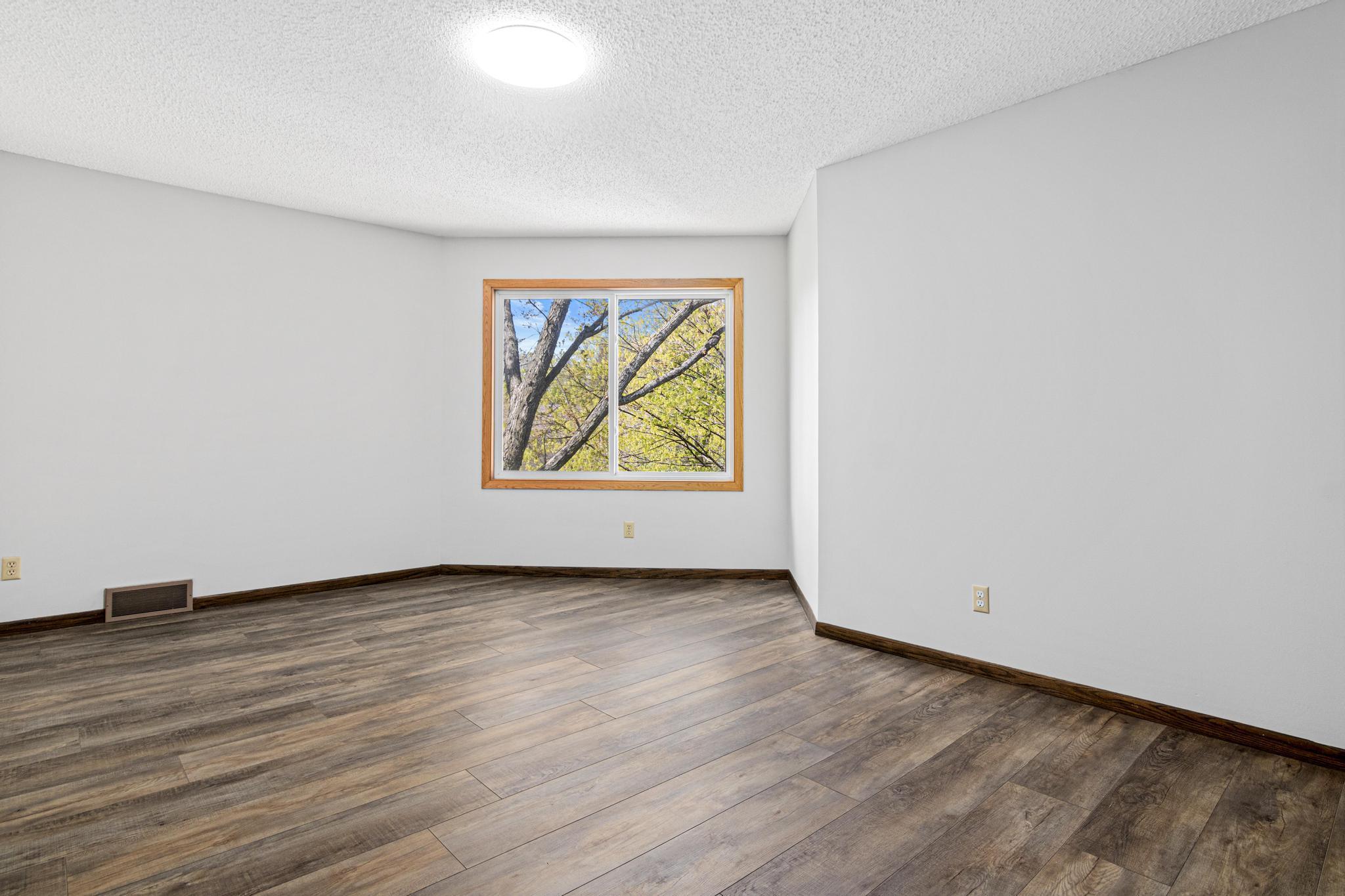 7211 Perry Ct E-13.jpg