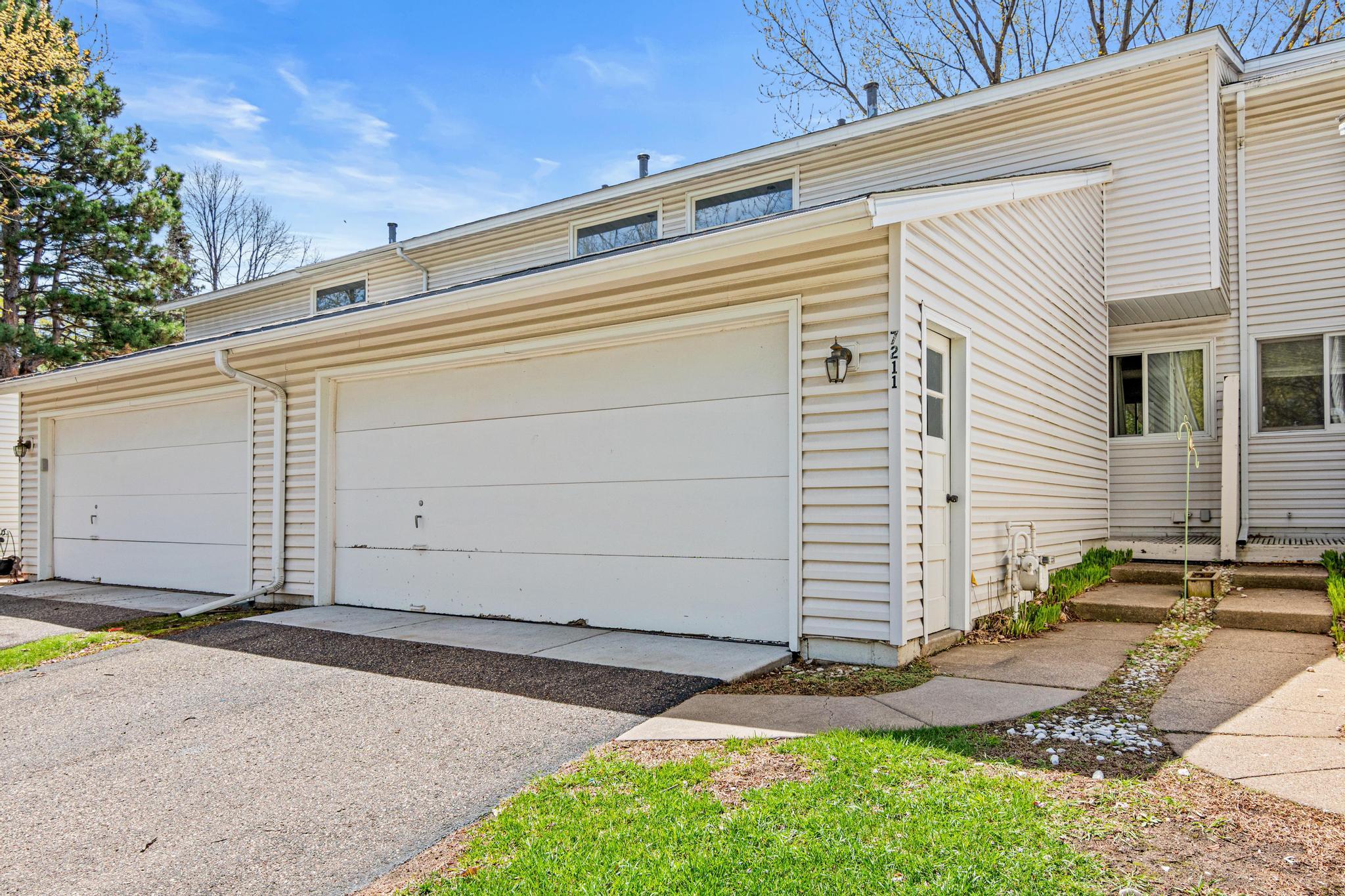 7211 Perry Ct E-22.jpg