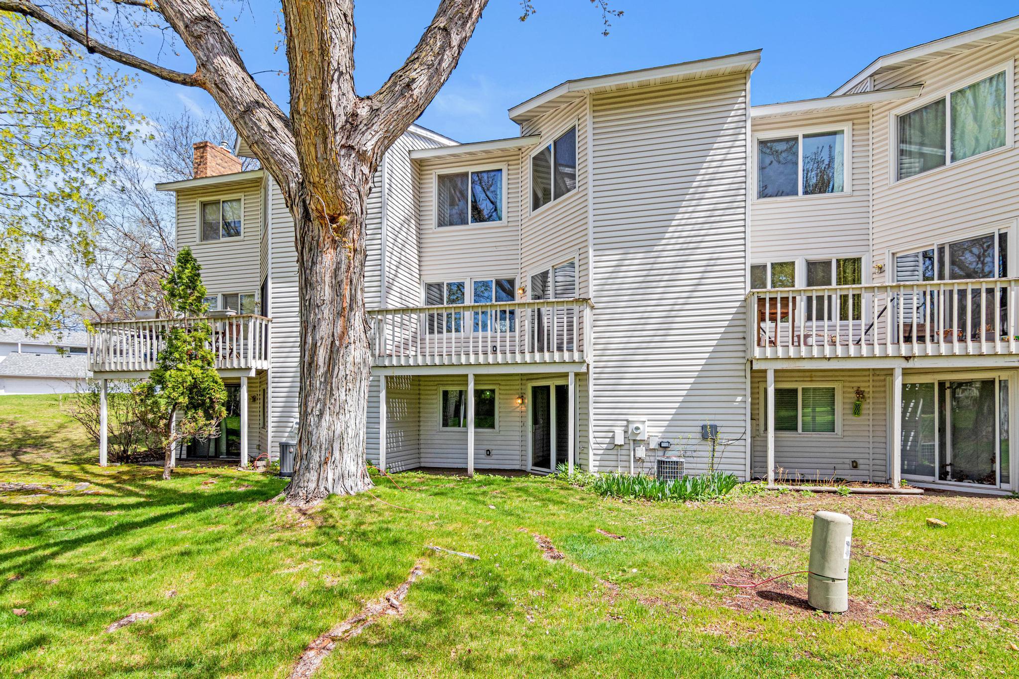 7211 Perry Ct E-21.jpg