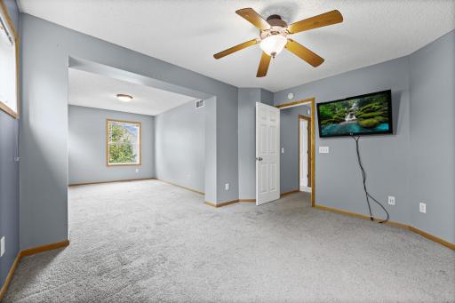 10856 Kingsfield Lane, Woodbury, MN 55129