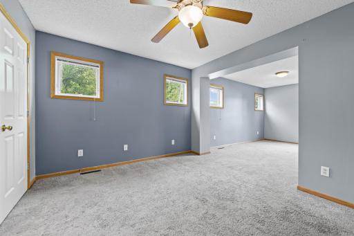10856 Kingsfield Lane, Woodbury, MN 55129