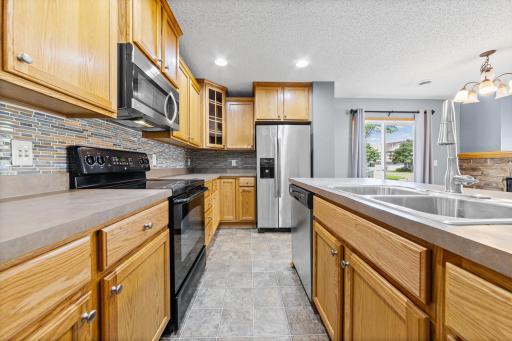10856 Kingsfield Lane, Woodbury, MN 55129