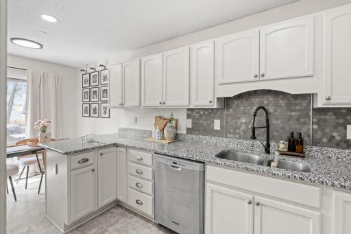 2728 111th Avenue NW, Coon Rapids, MN 55433