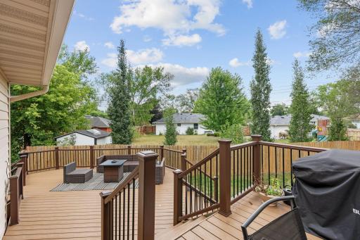 2728 111th Avenue NW, Coon Rapids, MN 55433