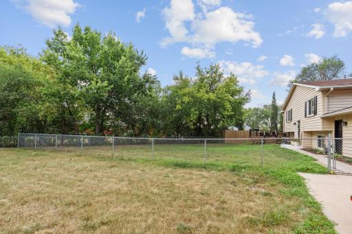2728 111th Avenue NW, Coon Rapids, MN 55433