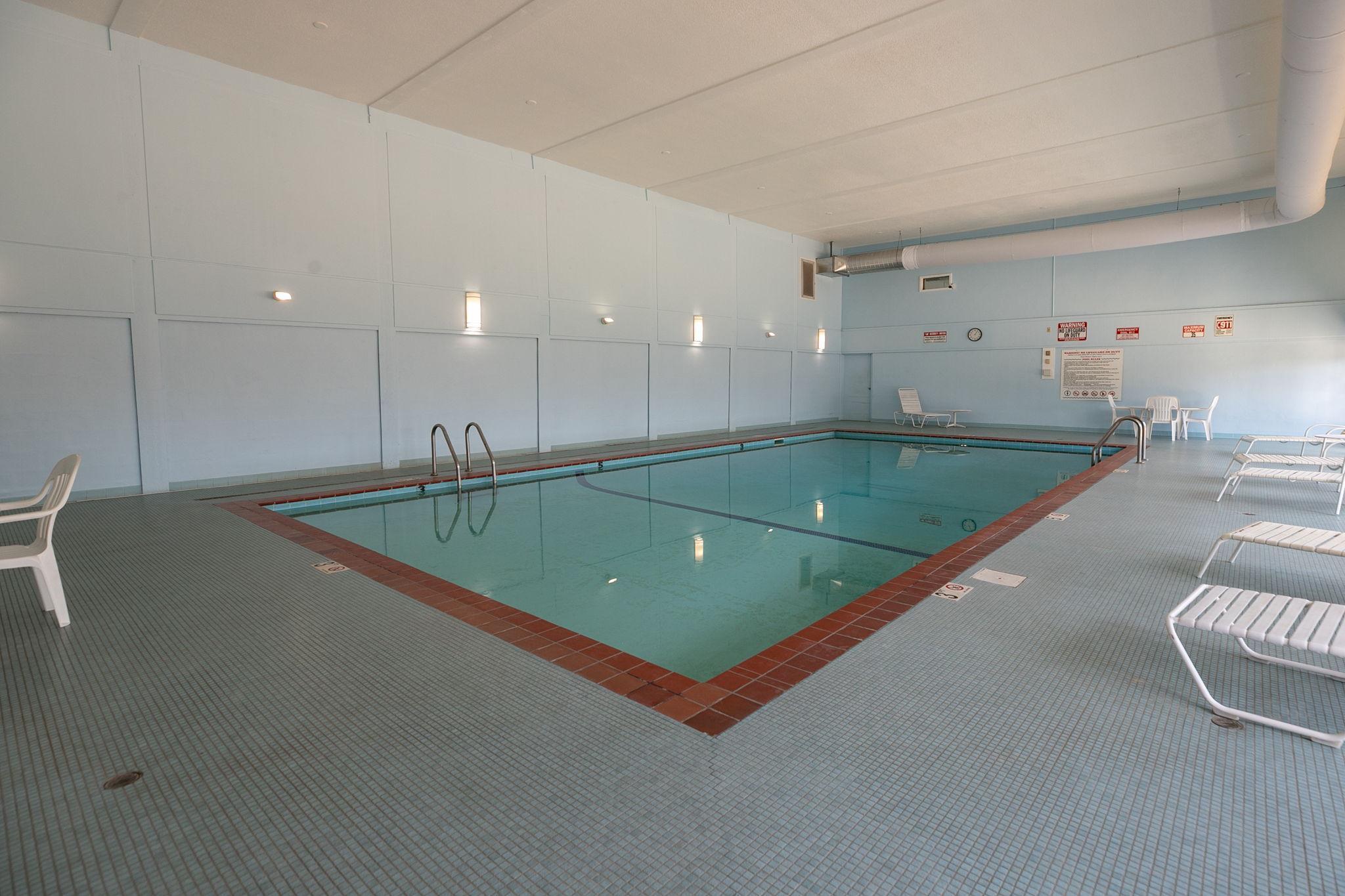 20-web-or-mls-20-Pool.jpg