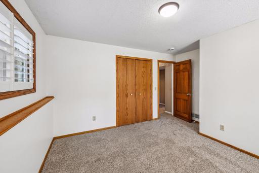 8113 Dakota Lane, Chanhassen, MN 55317