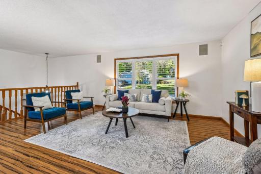 8113 Dakota Lane, Chanhassen, MN 55317