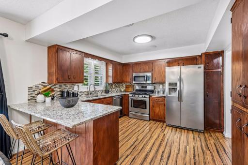 8113 Dakota Lane, Chanhassen, MN 55317