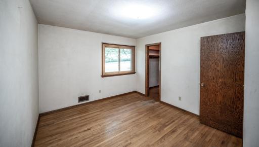 26078 Chippendale Avenue, Northfield, MN 55057