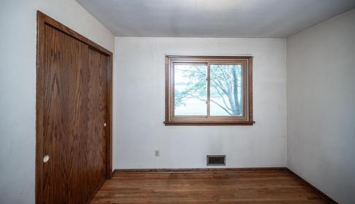 26078 Chippendale Avenue, Northfield, MN 55057