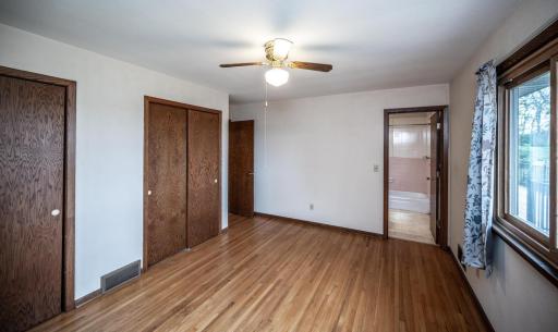 26078 Chippendale Avenue, Northfield, MN 55057