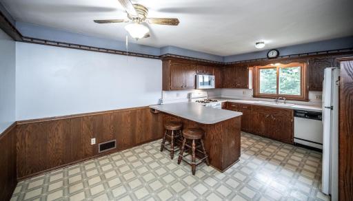 26078 Chippendale Avenue, Northfield, MN 55057