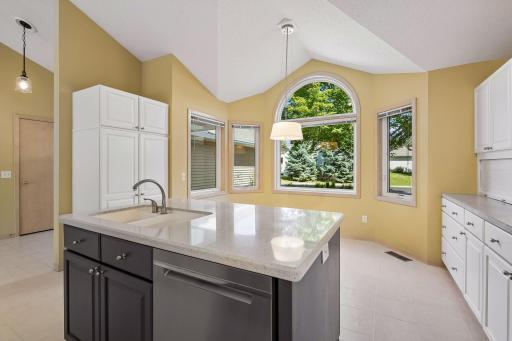 Cheerful Kitchen with Breakfast Nook