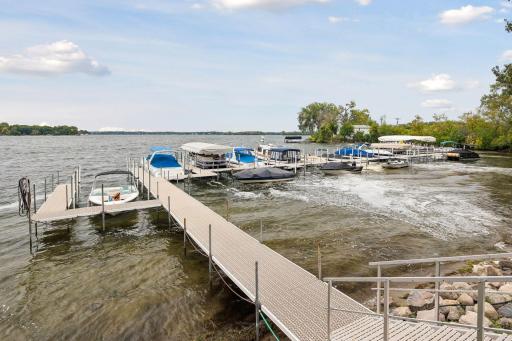 Docks