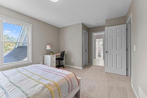 10930 Bentwater Lane, Woodbury, MN 55129
