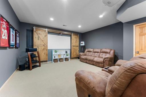 10930 Bentwater Lane, Woodbury, MN 55129