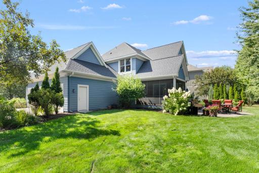 10930 Bentwater Lane, Woodbury, MN 55129