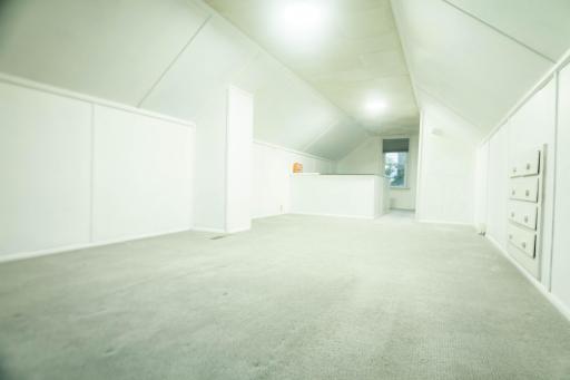 6133 Upstairs Room #2.jpg
