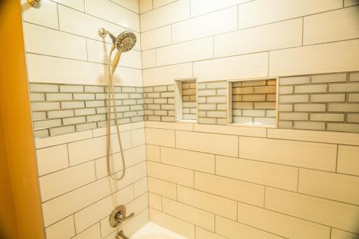 6133 Bathroom #3.jpg