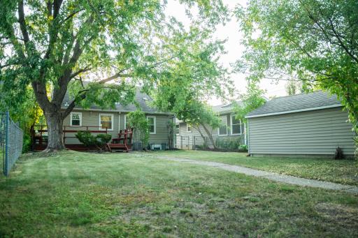6133 Backyard.jpg