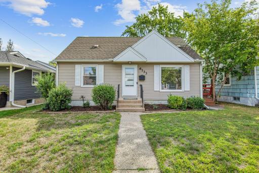 6133 Thomas Avenue S, Minneapolis, MN 55410
