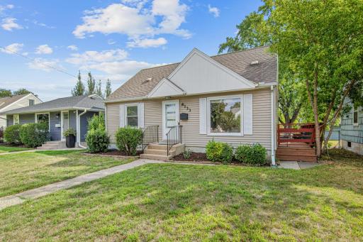 6133 Thomas Avenue S, Minneapolis, MN 55410