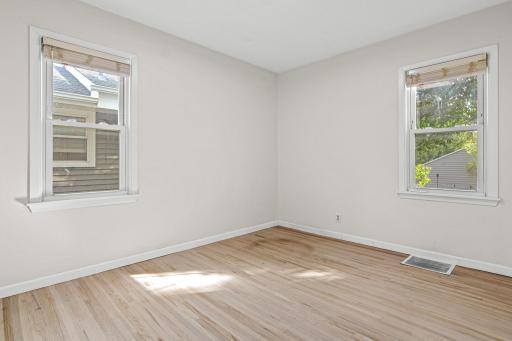 6133 Thomas Avenue S, Minneapolis, MN 55410