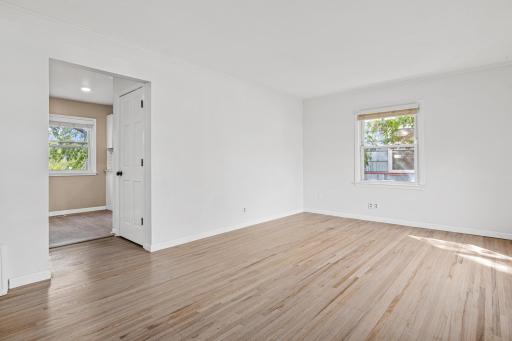 6133 Thomas Avenue S, Minneapolis, MN 55410