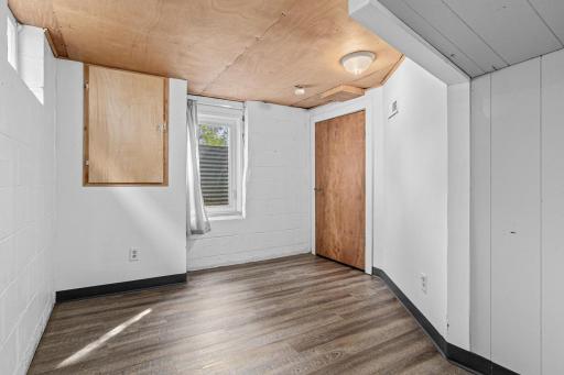 6133 Thomas Avenue S, Minneapolis, MN 55410