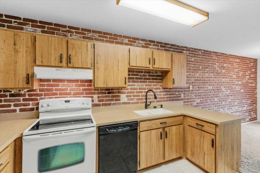 4113 Sylvia Lane S, Shoreview, MN 55126