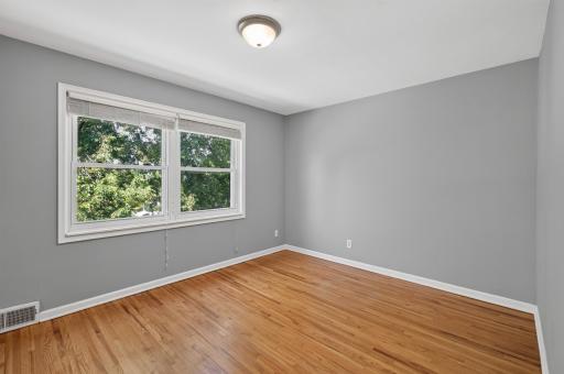 994 Cleveland Avenue S, Saint Paul, MN 55116