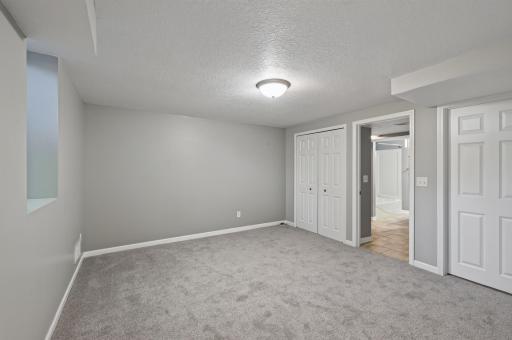 994 Cleveland Avenue S, Saint Paul, MN 55116