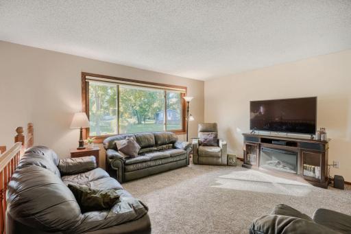 16820 Honeysuckle Lane, Eden Prairie, MN 55346