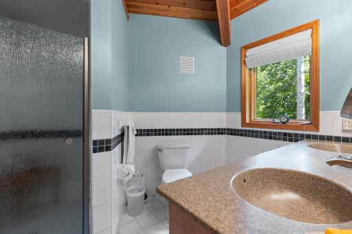 Primary Bath- Upper Level
