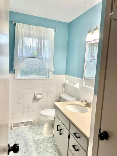 94 36th Avenue NW, Rochester, MN 55901