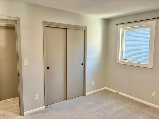 94 36th Avenue NW, Rochester, MN 55901