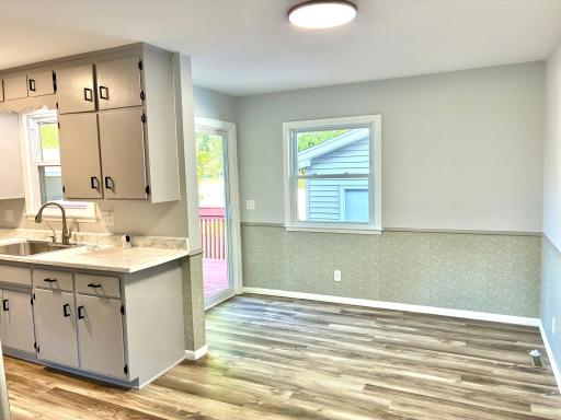 94 36th Avenue NW, Rochester, MN 55901