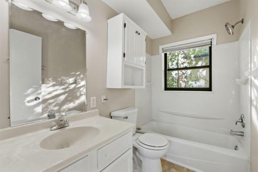 787 Watson Avenue, Saint Paul, MN 55102