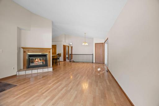 737 6th Avenue NW, New Brighton, MN 55112