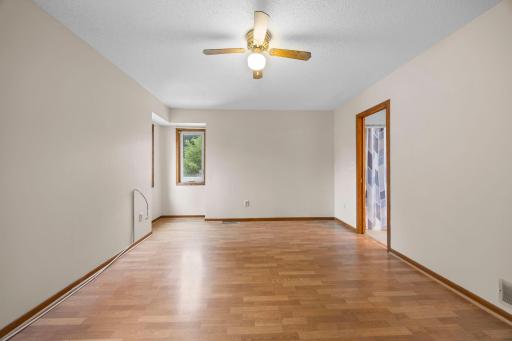 737 6th Avenue NW, New Brighton, MN 55112